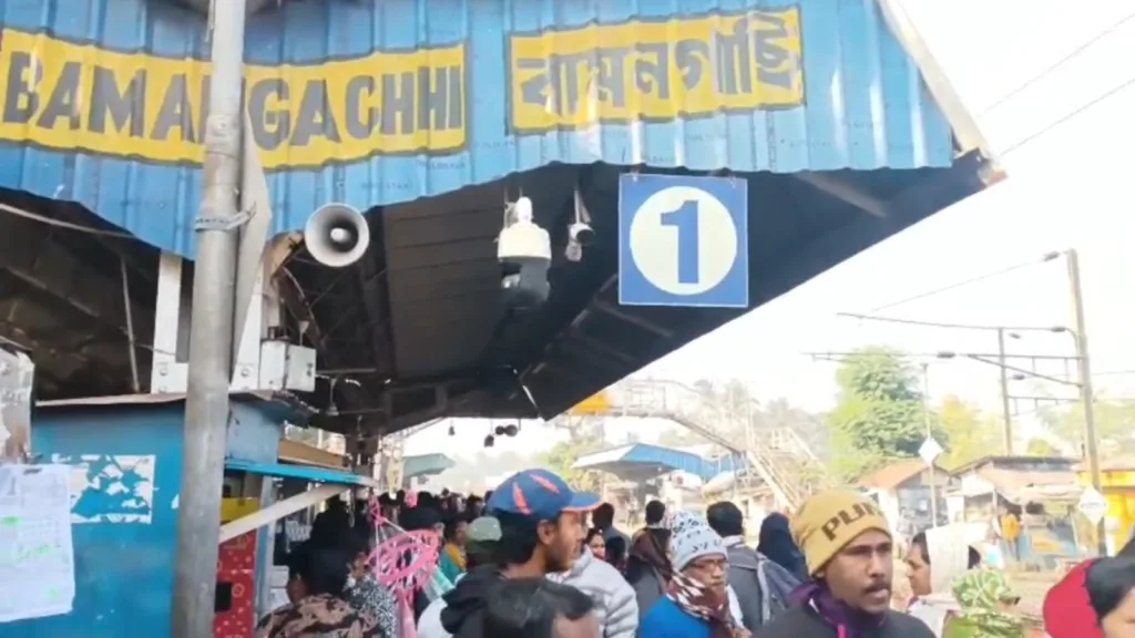 Bamangachi Rail Station: ভুল কার? যারা খেসারত দিতে হল বামনগাছির ডাউন বনগাঁ এসি লোকালের যাত্রীদের 1 bamangachi