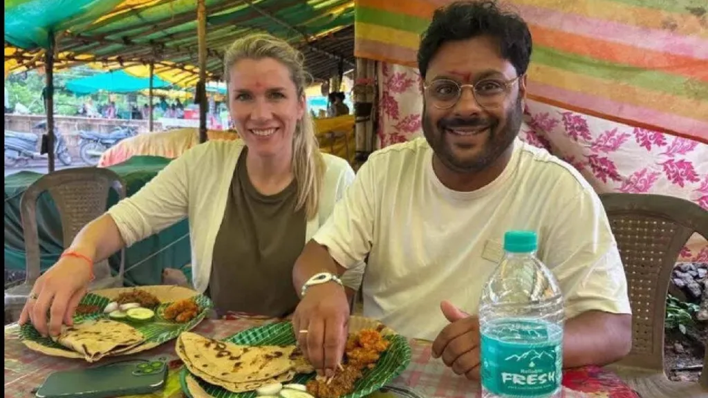 Falgun Binnendijk: জন্মের ৪১ বছর পর জন্মদাত্রীর খোঁজে ভারতে ফেরা, তিন দিনের নবজাতক আজ ইউরোপের জননেতা 1 falgun binnendijk