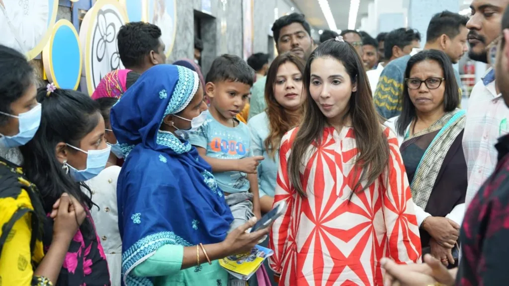 Rujira Banerjee: সেবাশ্রয়ে অভিষেক পত্নী রুজিরা, করালেন স্বাস্থ্যপরীক্ষা 2 rujira banerjee