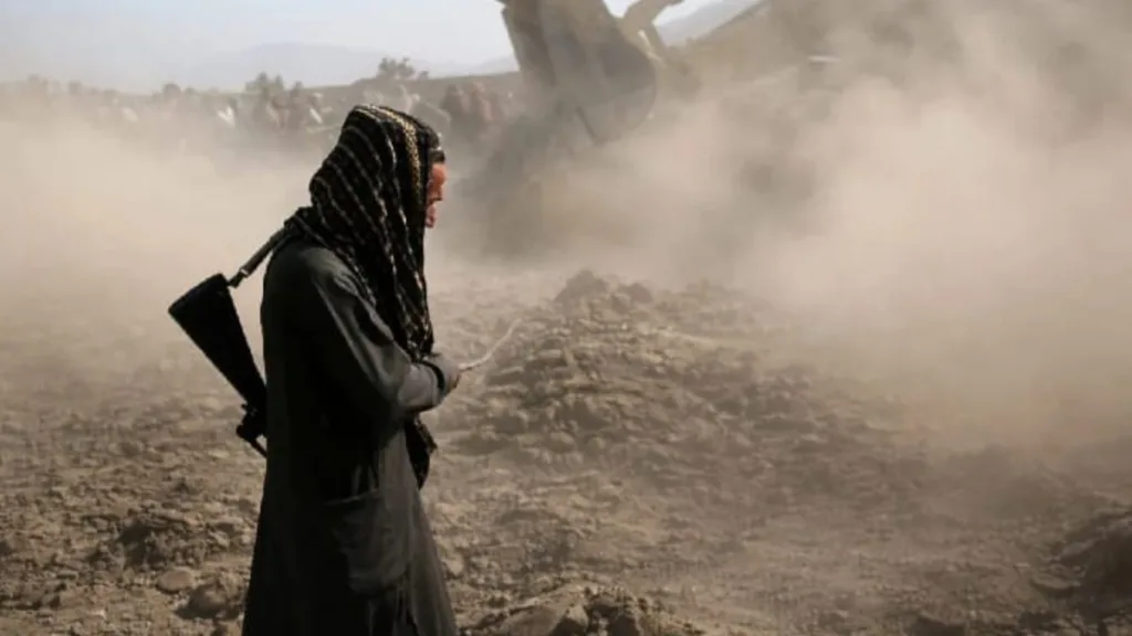 Afghanistan-এর কড়া হুঁশিয়ারি, পাক হামলার ‘সময়ে জবাব’ দেবে কাবুল 1 Afghanistan