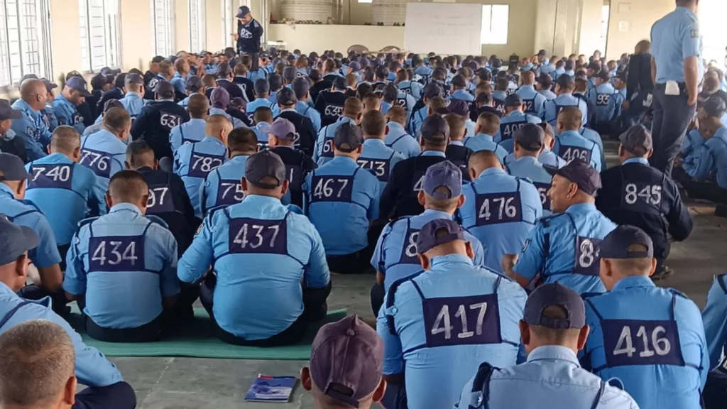 Civic Volunteer: প্রশিক্ষণরত সিভিক ভলান্টিয়ারের মৃত্যু, গাফিলতির আভিযোগে ধুন্ধুমার পুলিশ ক্যাম্পে 1 Civic Volunteer