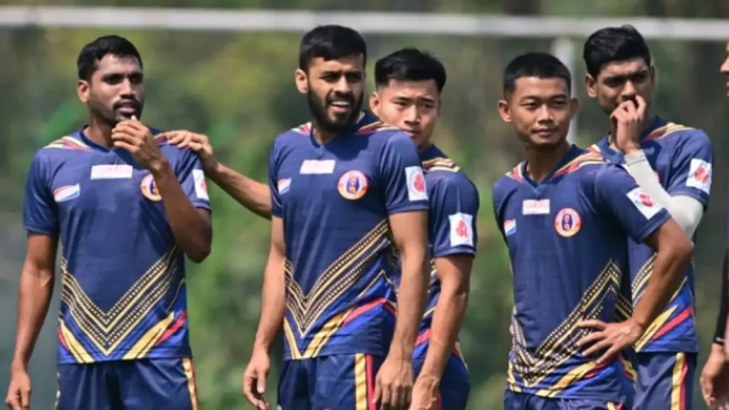 East Bengal FC vs FC Goa: ১২ ঘণ্টা উপোস প্লেয়াররা, রোজ়ার মাঝে ম্যাচ নিয়ে ক্ষুব্ধ ইস্টবেঙ্গল কোচ 1 East Bengal FC vs FC Goa