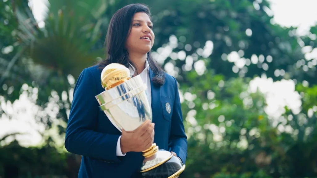 Richa Ghosh: দেশকে বিশ্বকাপ জিতিয়েছেন, এবার পরীক্ষার মুখে রিচার নাগরিকত্ব 1 Richa Ghosh