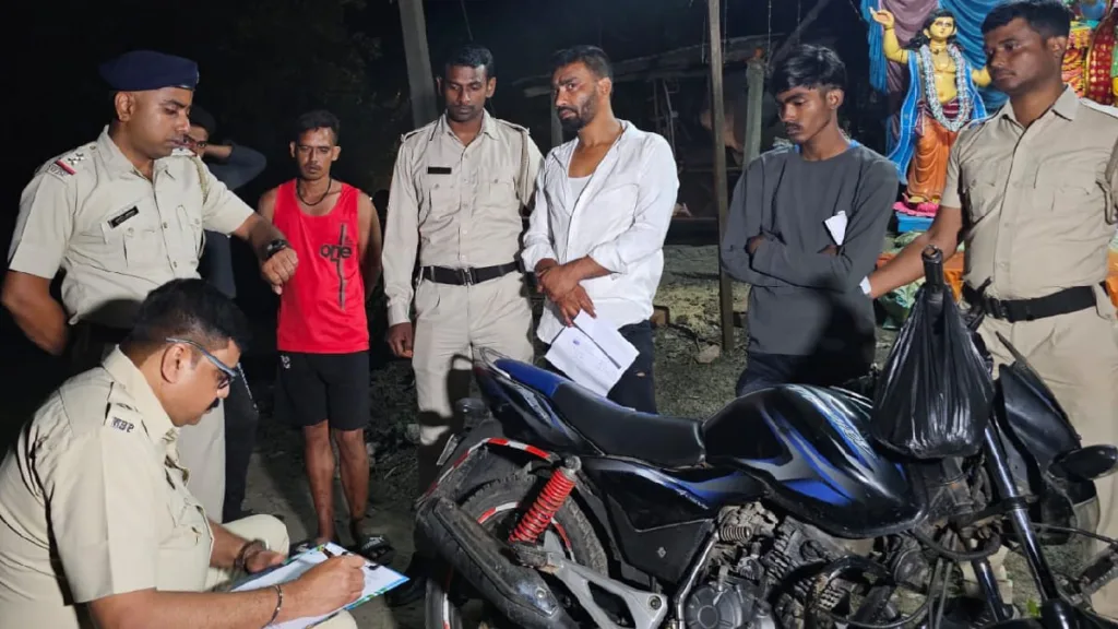 Drug Trafficking Case: নকল পায়ের আড়ালে ৩.৬০ কোটি টাকার মাদক পাচার, বারুইপুরে গ্রেপ্তার ২ 1 Drug trafficking