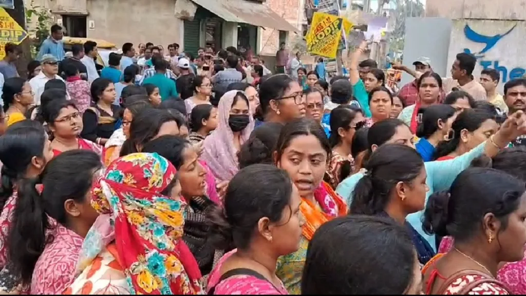 Schhol Student's Death Protest