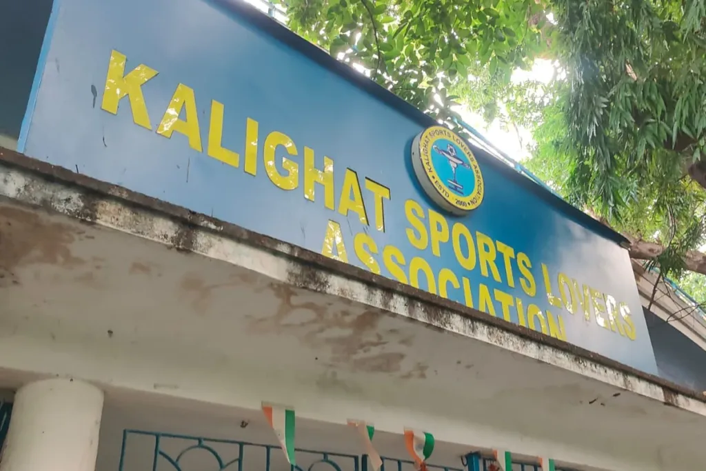 তালা ঝুলল রবীন্দ্র সরোবর স্টেডিয়ামে, দখলমুক্তির পথে ঐতিহ্যের মাঠ- ফিরবে কি সেই পুরনো দিন? 4 sports club