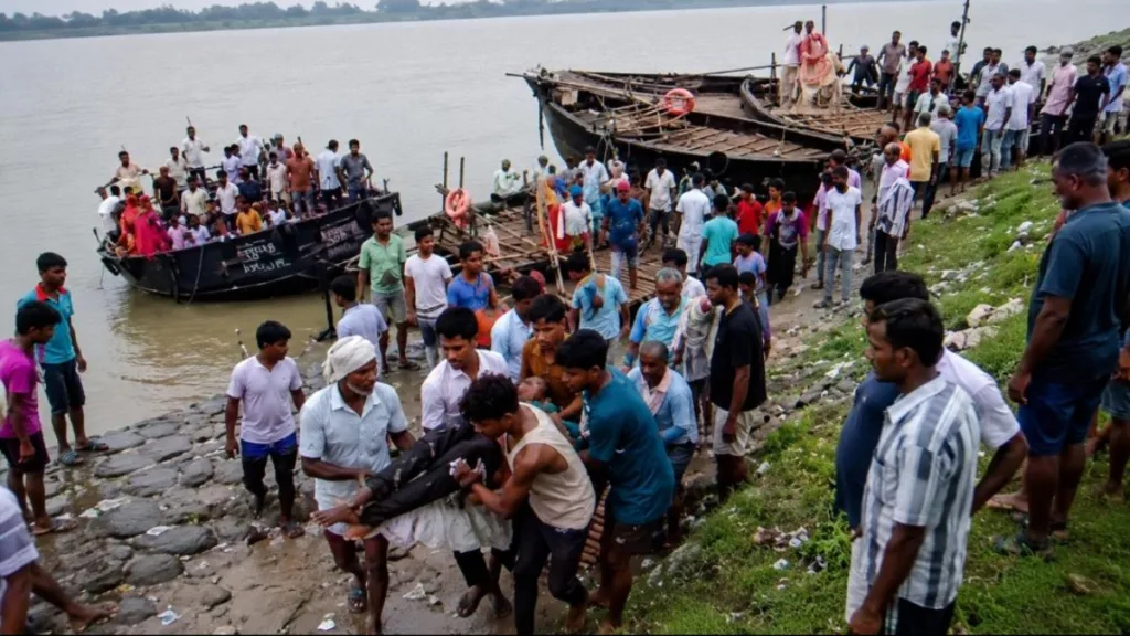 বজ্রাঘাতের বিভীষিকা মালদার গঙ্গার ঘাটে, মৃত্যু ৪; আহত ৩০-এর বেশি 2 Lightning Strike