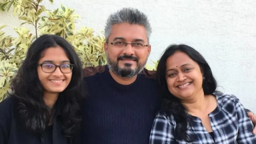 'প্লিজ, প্লিজ আমাদের বাঁচান…', আমেরিকার ওহাইও-তে আগুনে পুড়ে শেষ গোটা পরিবার 2 Gujarat Couple