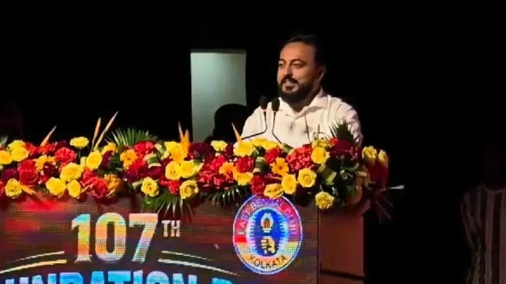 ১০৭ বছরের গৌরব উদযাপনে লাল-হলুদের মহামিলন, সম্মানিত প্রসেনজিৎ-প্রীতম-সঞ্জীব সান্যালেরা 3 1000436458