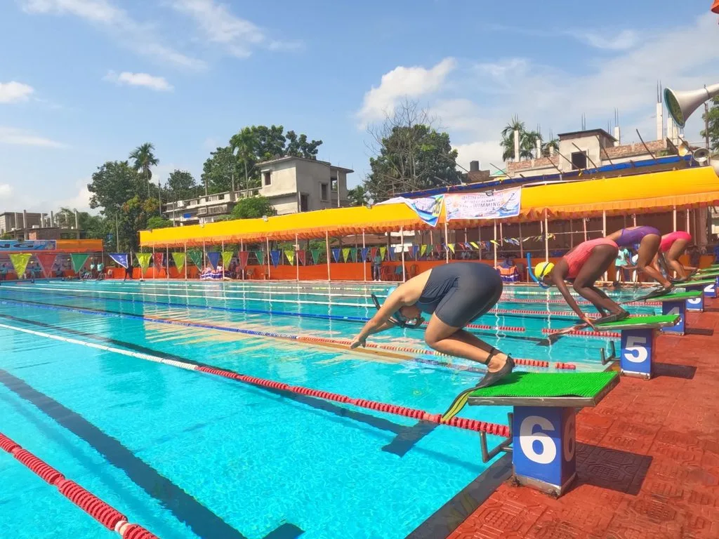 রাজ্য ফিনসুইমিংয়ে উত্তর ২৪ পরগনার দাপট, চার সোনা জিতে ব্যক্তিগত বিভাগে সেরা সৌভিক-আহেলী 1 Finswimming Championship 2026 1