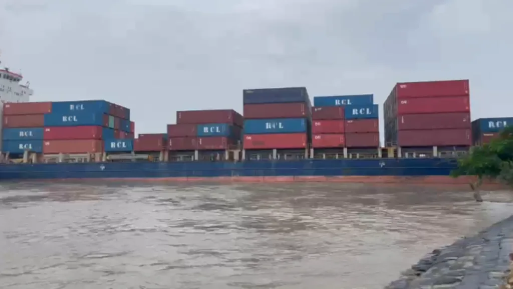 ship accident